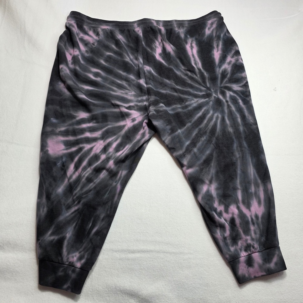 Torrid Purple Black Tie Dye Joggers Size 4 Plus Size Crop Sweatpants Pockets - Picture 2 of 12